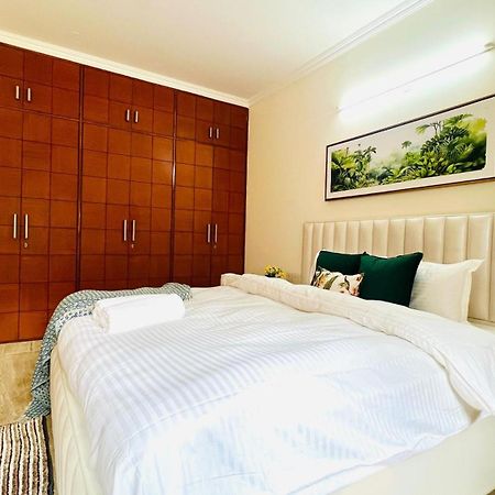 Olive Serviced Apartments - New Friends Colony Ню Делхи Екстериор снимка
