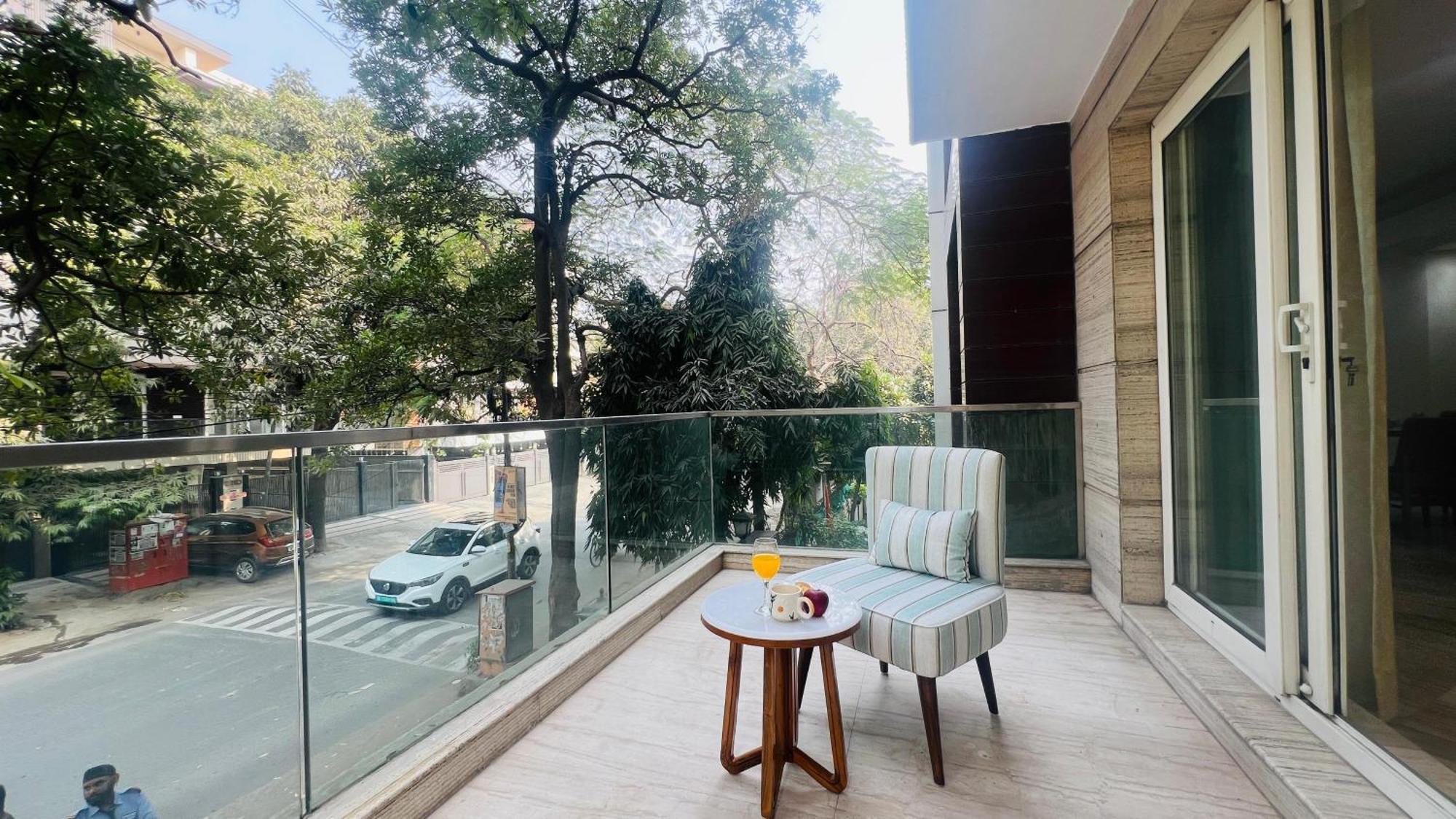 Olive Serviced Apartments - New Friends Colony Ню Делхи Екстериор снимка