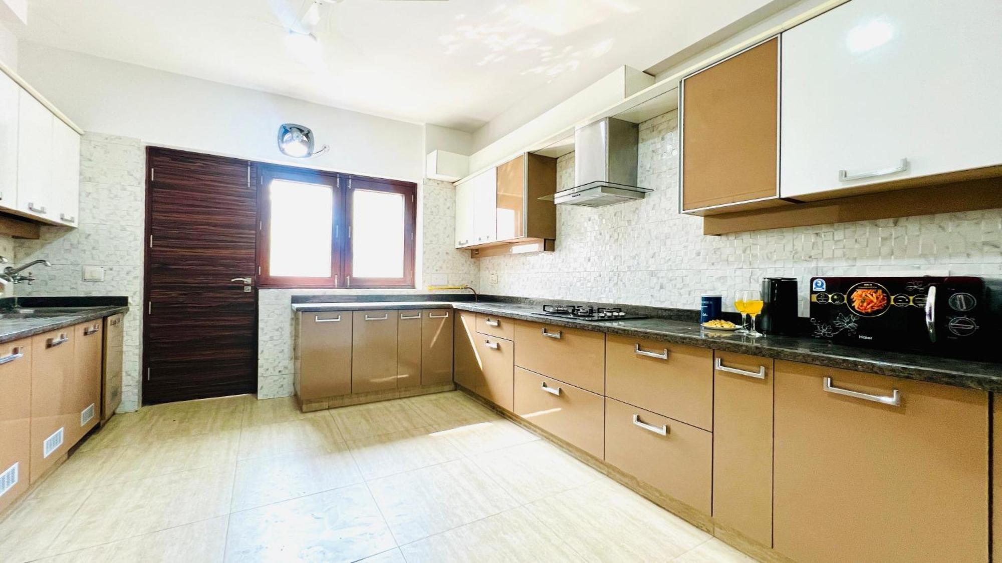 Olive Serviced Apartments - New Friends Colony Ню Делхи Екстериор снимка