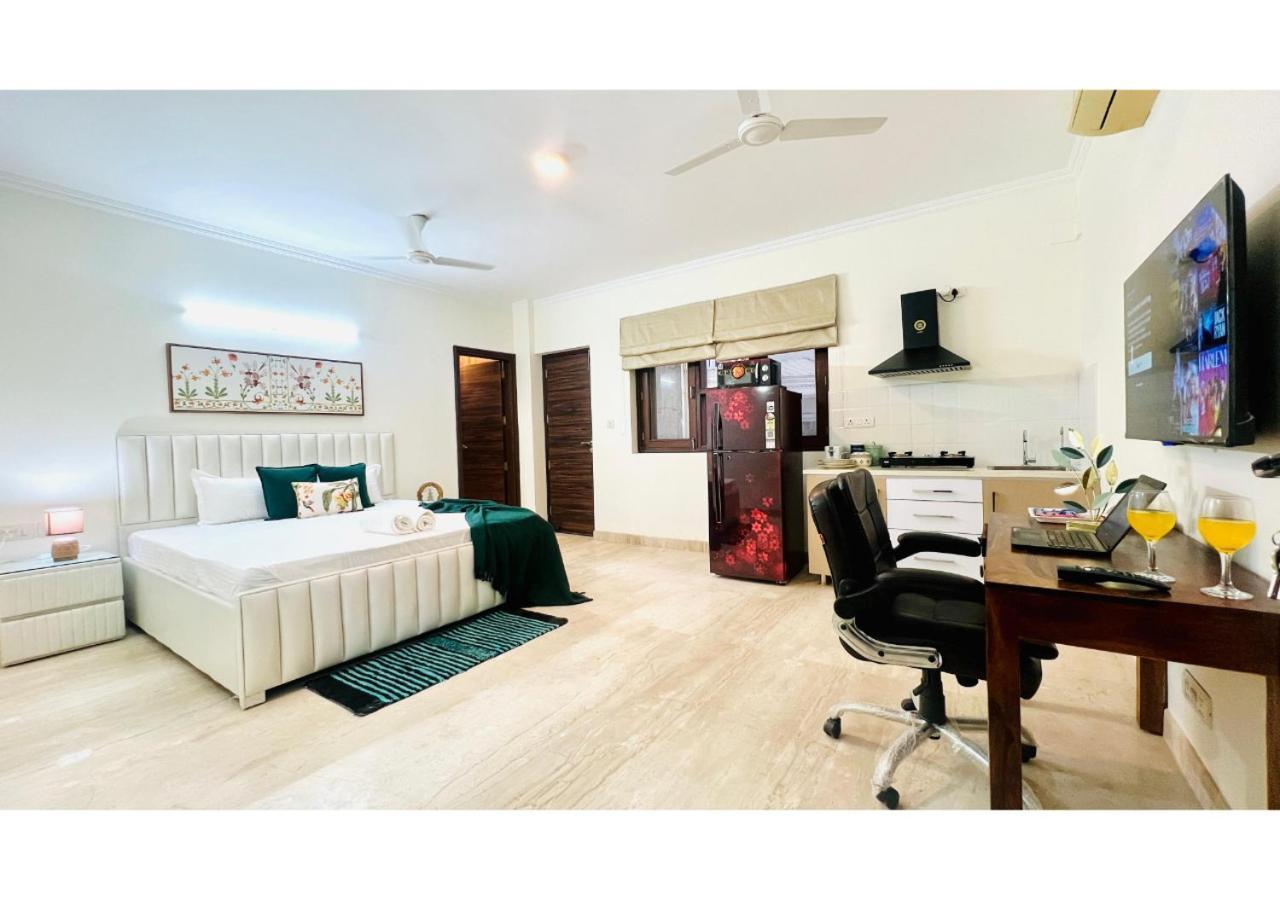 Olive Serviced Apartments - New Friends Colony Ню Делхи Екстериор снимка